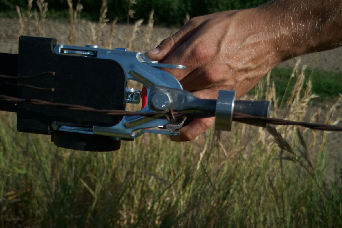 BackCountry Fence Stretcher