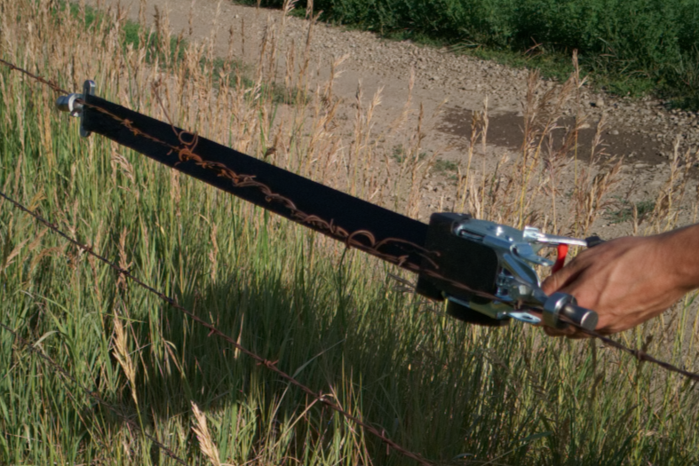 BackCountry Fence Stretcher